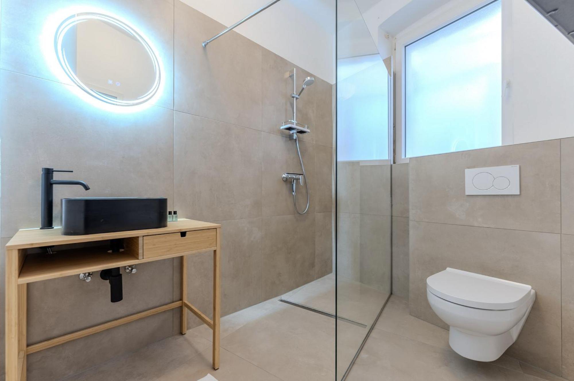 Urbansuite In Der Innenstadt Apartment *